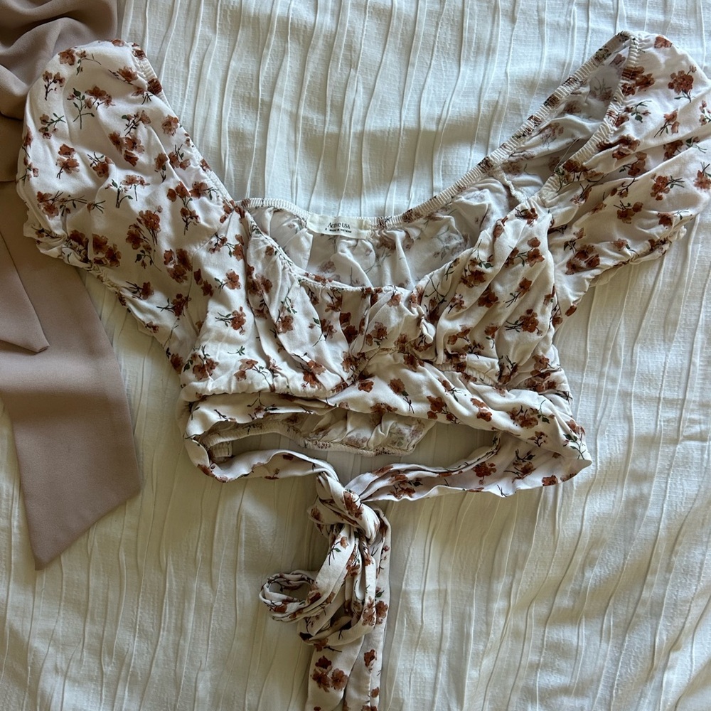 Red Off-Shoulder Top - Picture 2 of 2